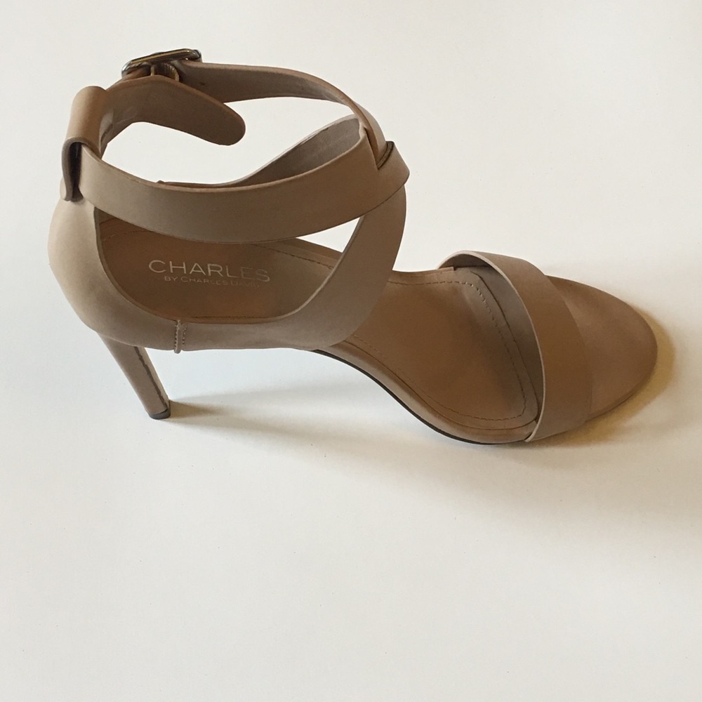 Charles by Charles David women’s Rookie sandal